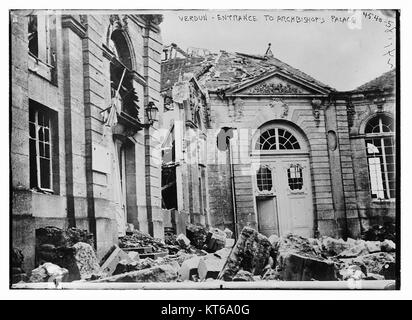 Verdun -- Entrée au Palais de l'archevêque (25569931263) Banque D'Images