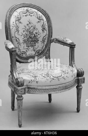 Fauteuil (un des quatre) (partie d'un ensemble) s'est réuni 167887 Banque D'Images