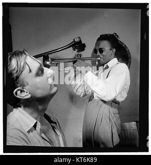 (Portrait d'Howard McGhee et brique Fleagle, New York, N.Y., ca. 1947 Septembre) (5062509286) Banque D'Images