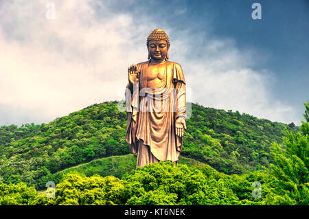 Le grand Bouddha Lingshan attraction panoramique à Wuxi dans la province de Jiangsu en Chine. Banque D'Images