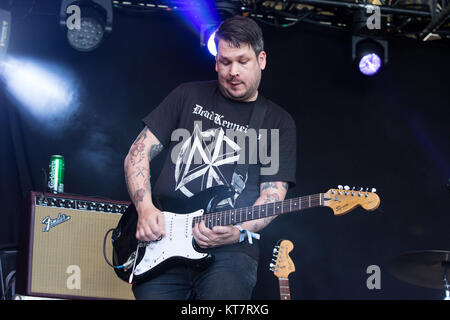 La Norvège, Tonsberg - Juillet 12, 2017. Le groupe punk suédois Viagra garçons effectue un concert live au cours de la Norwegian music festival Festival 2017 Slottsfjell. Banque D'Images