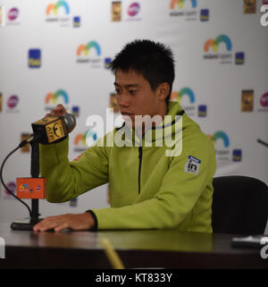 KEY BISCAYNE, Floride - 30 mars : Kei Nishikori conférence de presse au cours de jour 8 de l'Open de Miami présenté par Itau à Crandon Park Tennis Center le 30 mars 2015 à Key Biscayne, Floride Personnes : Kei Nishikori Banque D'Images