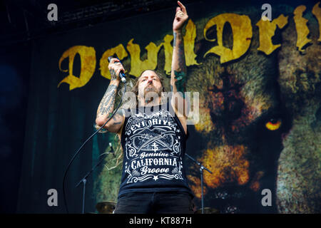 Le groupe de heavy metal américain DevilDriver effectue un live pendant le festival de musique heavy metal danois 2017 Copehell à Copenhague. Dez Fafara chanteur ici est vu sur scène. Le Danemark, 22/06 2017. Banque D'Images