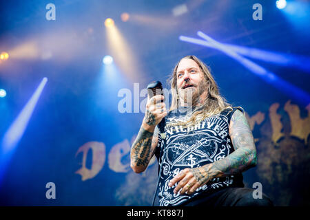 Le groupe de heavy metal américain DevilDriver effectue un live pendant le festival de musique heavy metal danois 2017 Copehell à Copenhague. Dez Fafara chanteur ici est vu sur scène. Le Danemark, 22/06 2017. Banque D'Images