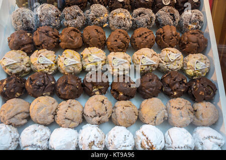 Pâtisserie typique Schneeballen (boules de neige) pour Rothenburg ob der Tauber, Allemagne Banque D'Images