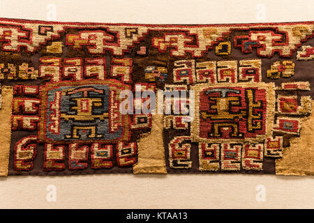 La culture Wari Wari textil 500AC-1000AC Perú . Musée de Banco Central de Reserva del Perú.Lima. Banque D'Images