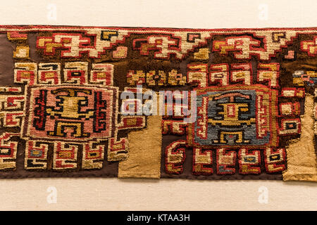 La culture Wari Wari textil 500AC-1000AC Perú . Musée de Banco Central de Reserva del Perú.Lima. Banque D'Images