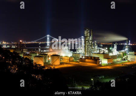 Usine Industrielle à Muroran dans la nuit Banque D'Images