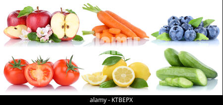 Obst und Gemüse Früchte Apfel Tomaten Beeren frische Freisteller freigestellt isoliert vor einem weissen Hintergrund Banque D'Images