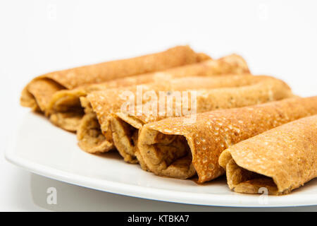 Préparation : Flocons de quinoa quinoa crêpes crêpes Banque D'Images