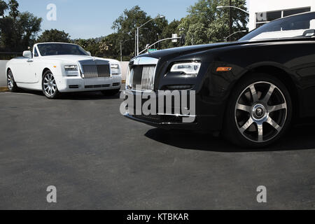 RollsRoyce blanc noir,  02 Convertible Banque D'Images