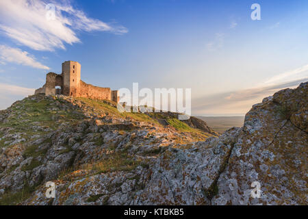 Ruines de la forteresse antique. Enisala, Roumanie Banque D'Images