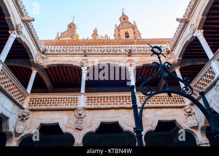 Casa de las Conchas. Salamanque. Ciudad Patrimonio de la Humanidad. Castilla León. España Banque D'Images