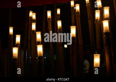 Lampe de nuit en bambou Banque D'Images