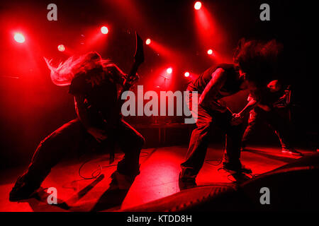 Le groupe de death metal américain Suffocation effectue un concert live à Pumpehuset à Copenhague. Ici le chanteur Ricky Myers est vu sur scène. Le Danemark, 22/03 2016. Banque D'Images