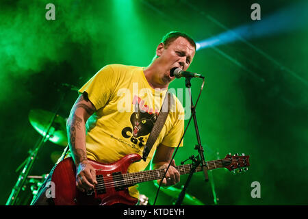 L'American rock band aujourd'hui est le jour effectue un concert live au festival de musique danois Roskilde Festival 2012. Ici chanteur et guitariste Steve Austin est vu sur scène. Le Danemark, 05/07 2012. Banque D'Images