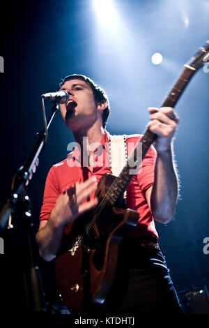 Le groupe de rock écossais Franz Ferdinand effectue un spectacle live à Vega à Copenhague. Ici, le musicien du groupe et le guitariste Nick McCarthy est représenté sur scène. Danemark 20/03 2009. Banque D'Images