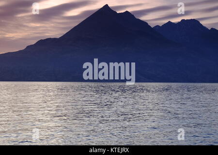 Les montagnes Cuillin et Sgurr Alasdair pic à l'île de Skye en Ecosse Banque D'Images