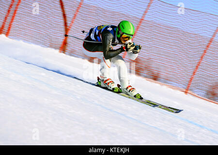 Magnitogorsk, Russie - 19 décembre 2017 : Les hommes super slalom géant au cours de la Coupe nationale de ski alpin Banque D'Images