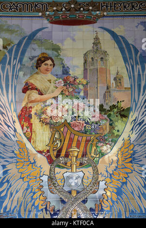 Carreaux de mosaïque d'intérieur dans la Estacion del Norte.gare moderniste à Valence.Espagne Banque D'Images