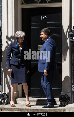 Londres, Royaume-Uni. 5 juillet, 2017. Theresa peut accueille le Premier ministre ukrainien Volodymyr Groysman à Downing Street. Banque D'Images