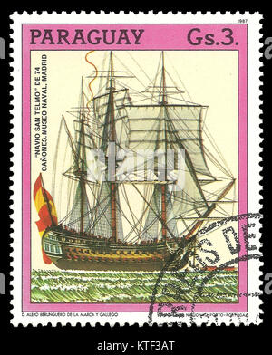 Paraguay - timbres en 1987 : Couleur edition le 500e anniversaire de la découverte de l'Amérique, montre Battleship San Telmo Banque D'Images