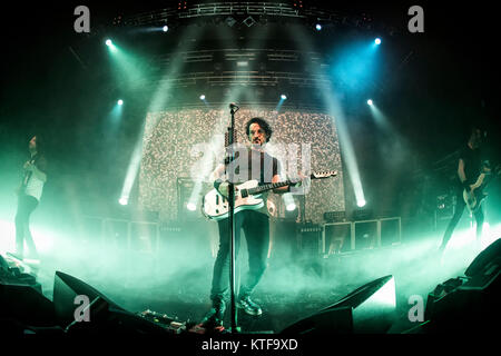 Le groupe de death metal français Gojira effectue un concert live à Sentrum Scene à Oslo. Ici guitariste et chanteur Joe Duplantier est vu sur scène. La Norvège, 08/03 2017. Banque D'Images