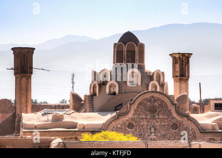 Les toits typiques de la vieille ville de Kashan en Iran central Banque D'Images