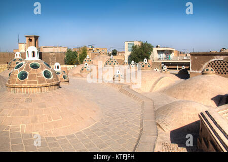 Les toits typiques de la vieille ville de Kashan en Iran central Banque D'Images