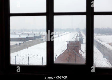 AUSCHWITZ, POLOGNE - décembre 2017 ; Avis de la tour porte dans le camp de concentration de Birkenau. Banque D'Images