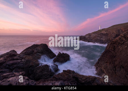 Trevose Head Lighthouse en Cornouailles du Nord. Banque D'Images