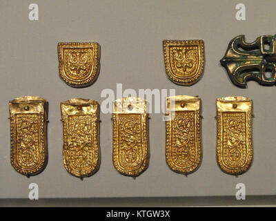 Boucle de ceinture et l'agrion agencement, vue 2, l'Iran, période sassanide, 7e siècle, l'argent et doré (boucle) et d'or Arthur M. Sackler Gallery DSC05833 Banque D'Images