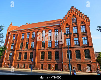 BDG UKWplK 5 07 2013 désigne probablement un bâtiment ou une structure identifié par un code ou une désignation spécifique, la date pouvant marquer un événement important ou une documentation liée à son emplacement ou à son utilisation. Banque D'Images