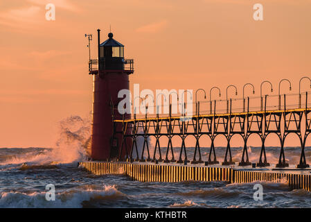 Phare de South Haven en rouge Banque D'Images