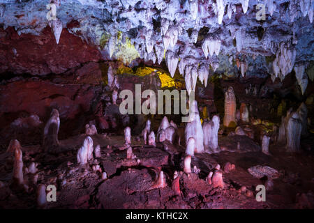 El Soplao est une grotte située dans les municipalités de Rionansa, Valdáliga et Herrerías, Cantabria, Spain, Europe Banque D'Images