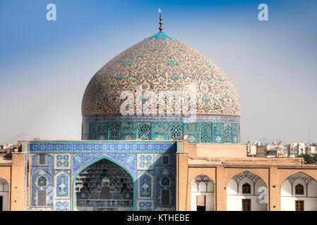 Le Sheikh Lotfallah mosquée à l'Naqsh-e Jahan, dans le centre d'Isfahan en Iran Banque D'Images