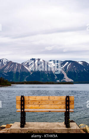 le dans le lac Atlin, Atlin Provincial Park, Atlin, en Colombie ...