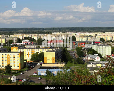 Le titre 'BDG widokzGSzybown 23 07 2013' fait référence à une photographie prise le 23 juillet 2013, montrant une vue panoramique d'un bâtiment ou d'une zone. Le nom suggère un emplacement en Pologne, probablement d'un point de vue ou d'une altitude plus élevée, offrant une perspective large. Banque D'Images