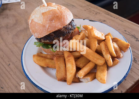 Australian gourmet burger de boeuf Banque D'Images