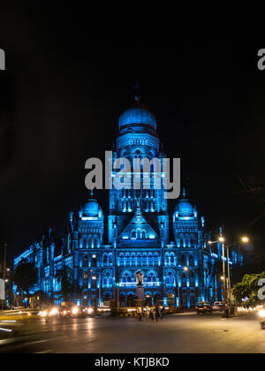 MUMBAI, INDE - Août 6, 2017 - BMC municipal building in litt jusqu'à marquer 124 ans dans la ville de Mumbai, Inde. Architecture et bâtiment historique britannique Banque D'Images