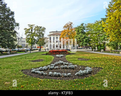 Photographie de BDG Luczniczka, prise le 12 octobre 2013, capturant les détails architecturaux du bâtiment. Banque D'Images