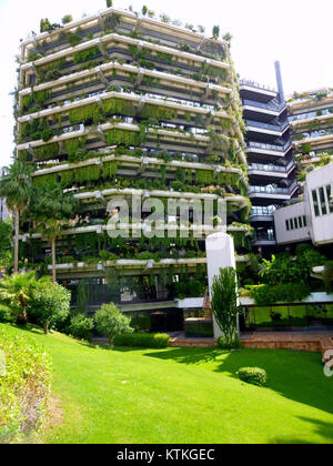 Cette référence concerne le bâtiment Grupo Planeta situé à Avinguda Diagonal 662-664 à Barcelone, Espagne, qui abrite le groupe d'édition multinational espagnol Grupo Planeta. Banque D'Images