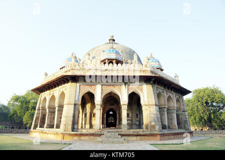 Tombeau d'Isa Khan Niazi. Isa Khan Niazi, gentilhomme de la cour de Sher Shah Suri. Il a été construit en 1547. Banque D'Images