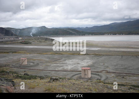 Quatre LC-130s et environ 80 aviateurs de la New York Air National Guard's 109th Airlift Wing dans Scoita, New York, a récemment achevé la troisième rotation de la saison 2016 le Groenland. Les aviateurs et les avions pour le 109e Airlift Wing, peu à peu, de Kangerlussuaq, au Groenland, au cours des mois d'été, fourniture de combustible et de fournitures et le transport de passagers dans et hors de divers camps de la Fondation nationale des sciences tout au long de la saison et également pour l'opération Deep Freeze mission en Antarctique. Les capacités uniques de la station de ski équipée LC-130 en font le seul du genre dans la Banque D'Images