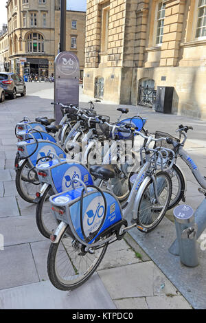 Ligne d'un service de location de vélos, baignoire, Somerset Banque D'Images