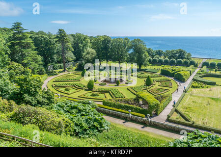 Dunrobin Castle dans une journée ensoleillée, Sutherland, comté de l'Écosse. Banque D'Images