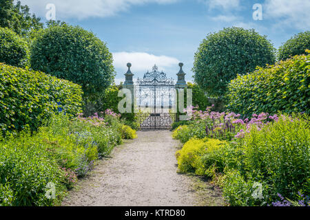 Dunrobin Castle dans une journée ensoleillée, Sutherland, comté de l'Écosse. Banque D'Images