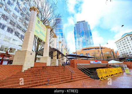 Portland, United States - Oct 20, 2017 : Pioneer Courthouse Square dans le centre-ville de Portland Banque D'Images