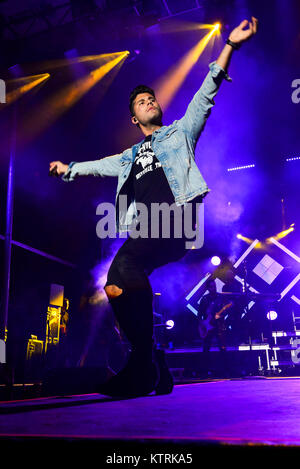 Dana Point, en Californie, le 12 novembre 2017 - Dan et Shay à Driftwood Festival - Crédit photo : Ken Howard/Alamy Banque D'Images