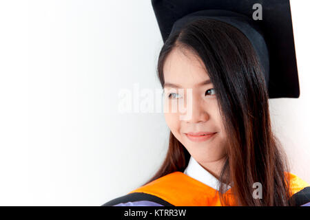 Asian cute women diplôme portrait isolé sur blanc, université de Thaïlande. Banque D'Images